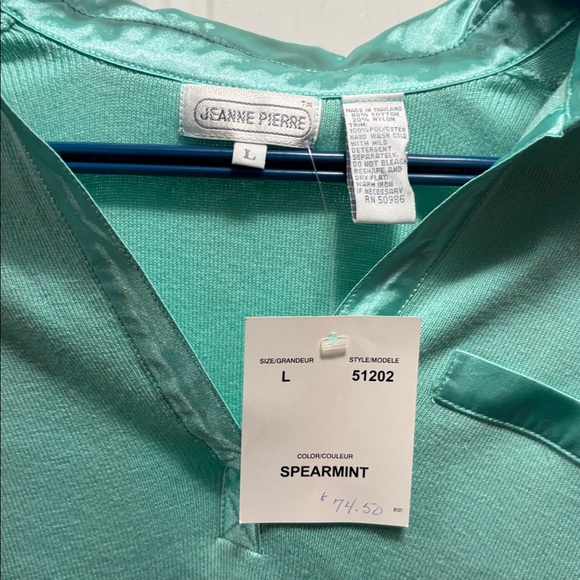 Jeanne Pierre Spearmint V-Neck Top - Picture 4 of 6